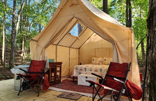 Villa Rica RV Rental | Llama Retreat - wall tent in a peaceful setting