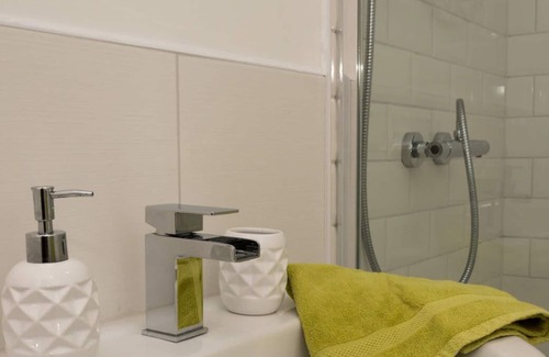 Llanddeusant House | Llanddygfael Hir in Cemaes Bay