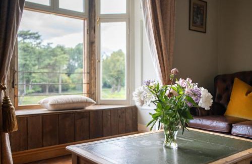 Kingswood House | Llanerchydol Hall Suites