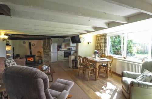 Cilgerran House | Llantood Farm Cottage, Cardigan