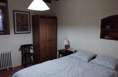 Sant Julia de Vilatorta House | Llar compartida El Tupí