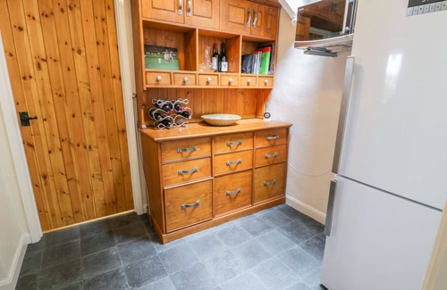 Harlech Cottage | LLETY PERYGL, pet friendly, luxury holiday cottage in Harlech