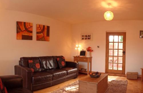 Overton-on-dee House | Llety'r Dderwen