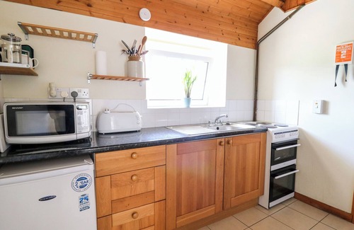 Llanwrda Cottage | Llety'r Wennol