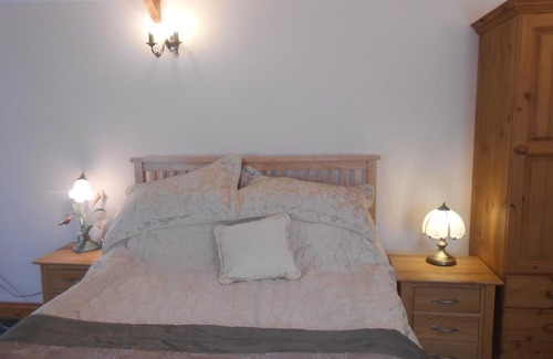Porthyrhyd Bed & Breakfast | Lletygwilym, Heol dwr