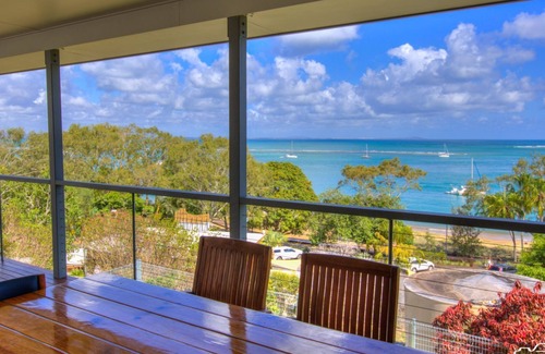 Seventeen Seventy House | LLEWELLA -1170 water views