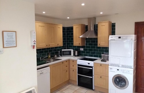 Penmon House | Llinos Cottage