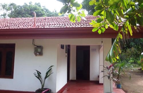 Pahala Maragahawewa House | LLT budget room WILPATTU