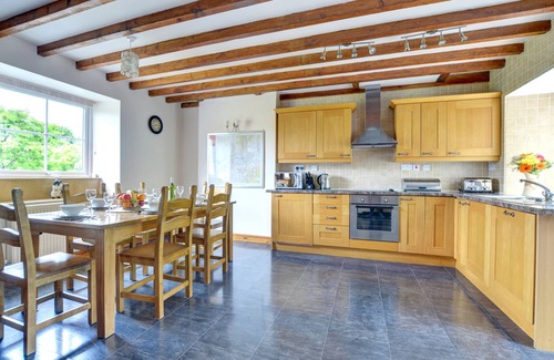 Dolgellau House | Llwyniarth - Three Bedroom House, Sleeps 6