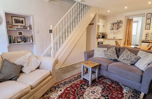 Beddgelert House | LLYGODEN COTTAGE, pet friendly, with open fire in Beddgelert