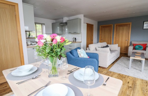 Bethania Cottage | Llyn Cae Ty Nant Fishery Holiday Let