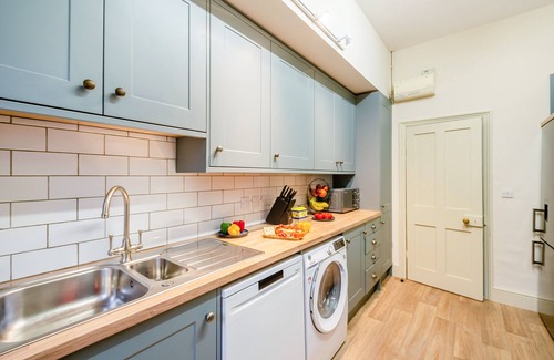 Beddgelert House | Llyndy Isaf - Four Bedroom House, Sleeps 6