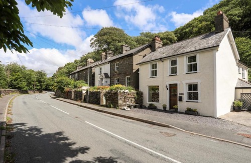 Nant Gwynant House | Llys Elen
