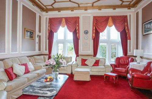 Pentraeth House | Llys y Graig