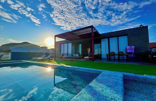 Los Organos Villa | LN1 Casa Del Sol Pool, Hot Tub, Sauna Oceanfront