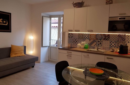 Old Town Apartment | Lo Duca Suite - Cefalù Historical Center