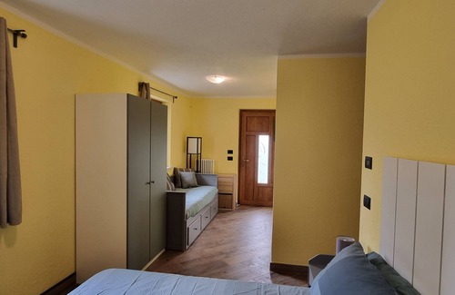 Saint-Nicolas Bed & Breakfast | Lo Noyer Et Les Roses
