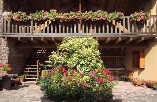 Llagunes Apartment | Lo Pallé de Cal Bosch ground floor, adapted reduced mobility wifi jardin barbac