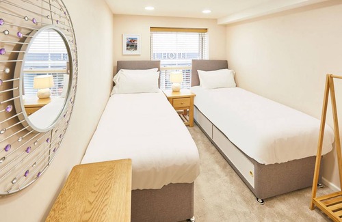 Whitby Apartment | Lobster Pot Apartment