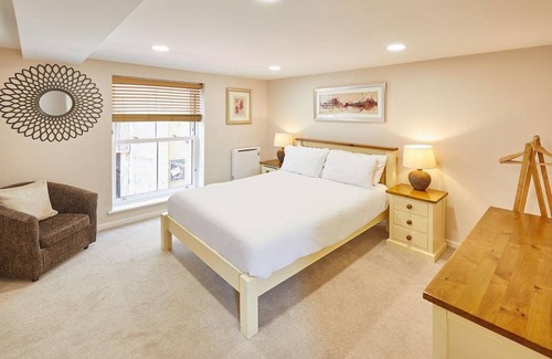 Whitby Apartment | Lobster Pot Apartment
