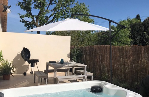 Arpaillargues-et-Aureillac Cottage | Location Uzès with pool and jacuzzi