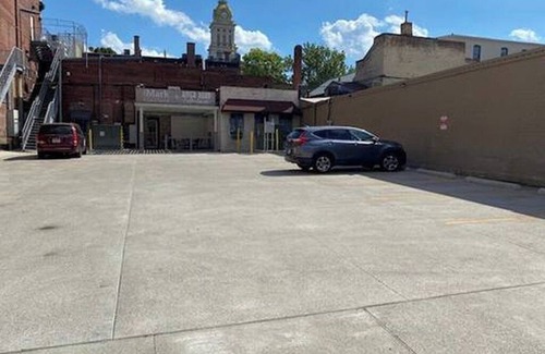 Newark Apartment | Local Discounts!- Trendy Loft in Historic Downtown Newark
