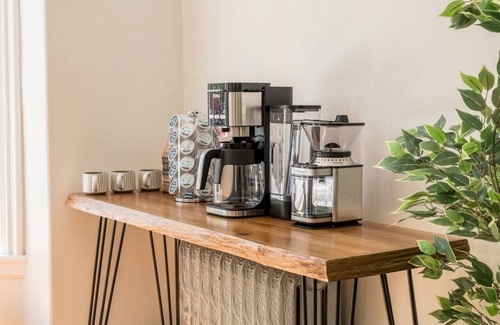 Downtown Portland Apartment | Local Landmark! Gorgeous Historic Home