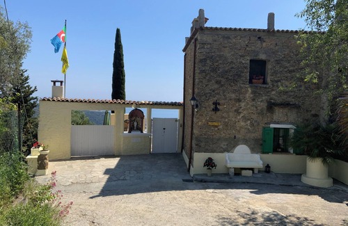Camporosso Apartment | Localita Castiglione 3 Anwesen in Einer Liebevoll Renovierten Ölmühle