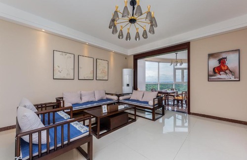 Donghu District Apartment | Locals Apartment House 01
