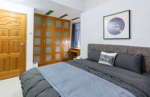 Xiangzhou District Apartment | Locals Boutique Apartment Huafa Plaza 21