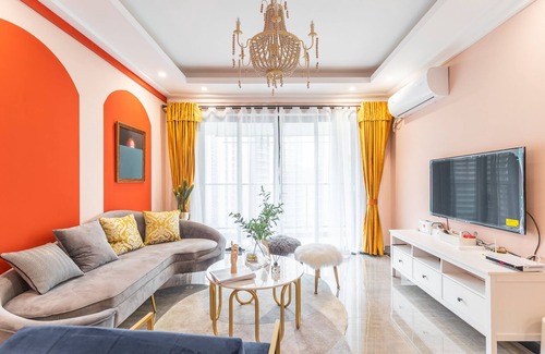 Xiangzhou District Apartment | Locals Boutique Apartment WanzaiCEC No.4
