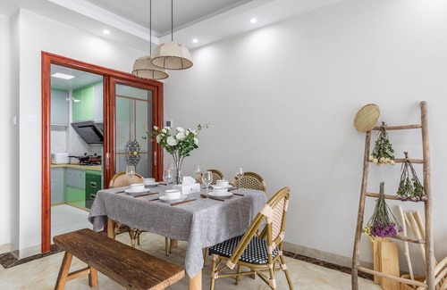 Xiangzhou District Apartment | Locals Boutique Apartment WanzaiCEC No.5