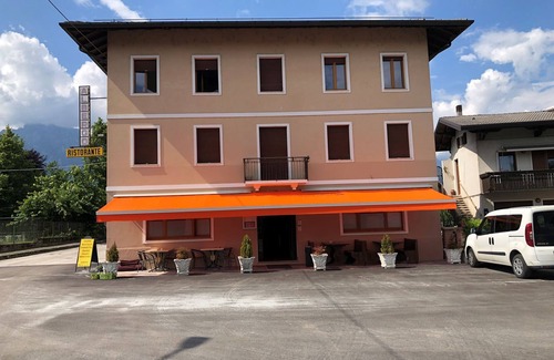 Santa Giustina House | LOCANDA ALLA STAZIONE