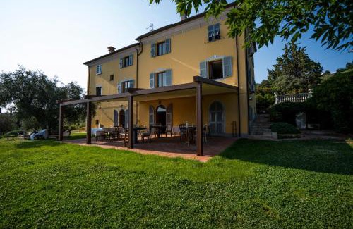 Fosdinovo Hotel | Locanda De Banchieri