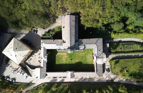 Montepiano Hotel | Locanda del Pellegrino