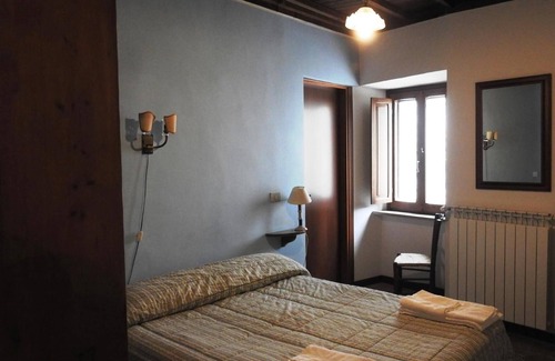 Fumone Bed & Breakfast | Locanda Il Falco Nero