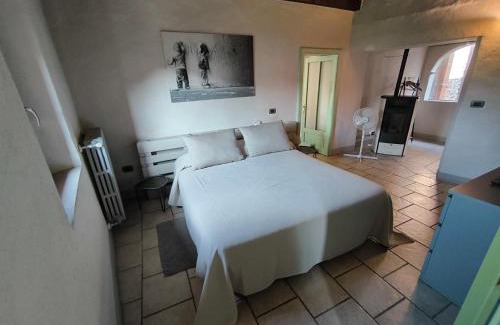 Lesegno House | Locanda Montecarlo