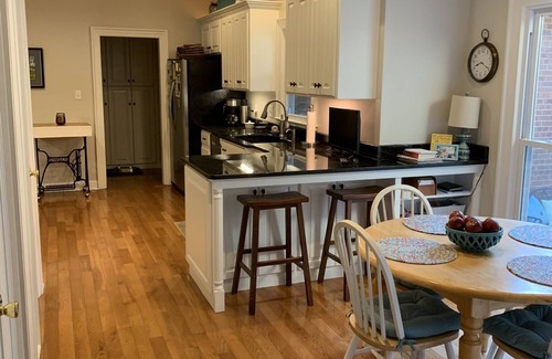 Martinez House | Located 6 Miles from Masters