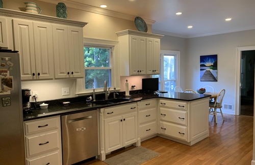 Martinez House | Located 6 Miles from Masters