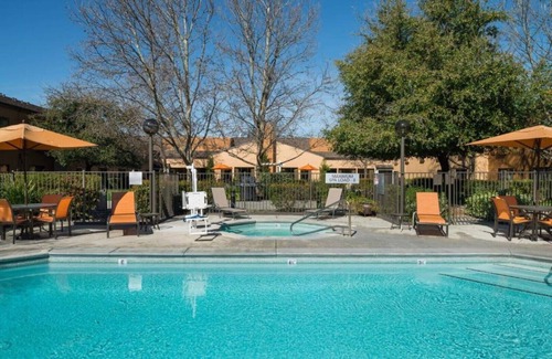 Nut Tree House | Located across from Outlet shopping and EV charging stations