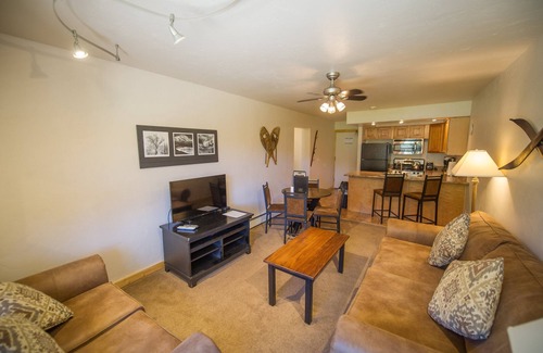 Historic District Apartment | Located at the base of the magnificent Mt. Quandary