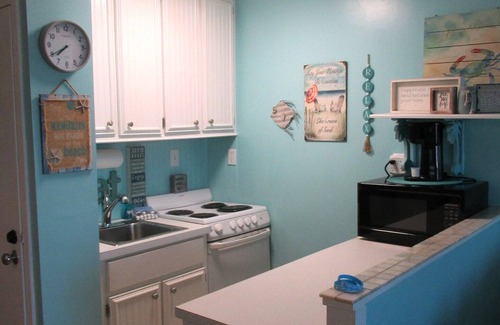 Lower Grand Lagoon Condo | LOCATED DIRECTLY ON THE BEACH! Top of the Gulf 322 .DISCOUNTED RATES