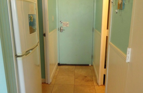 Lower Grand Lagoon Condo | LOCATED DIRECTLY ON THE BEACH! Top of the Gulf 322 .DISCOUNTED RATES