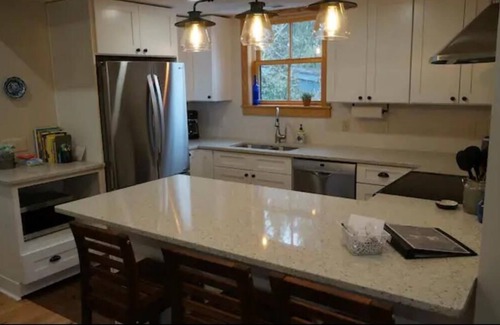 Peninsula Apartment | Located in beautiful/historic downtown Peninsula in the heart of a National Park