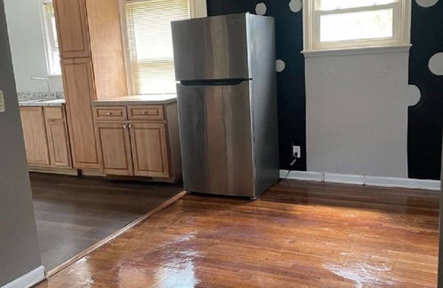 Northeast Columbus House | Located in cul-de-sak,3-bedroom house .15 min away from the airport OSU campus