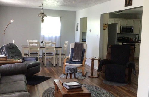 Geneva House | Located In Harpersfield twp in the heart of wine country and covered bridges