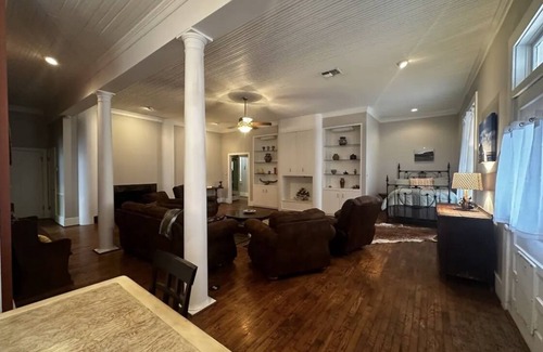 Hondo Apartment | Located in historic downtown with easy access to many local attractions.