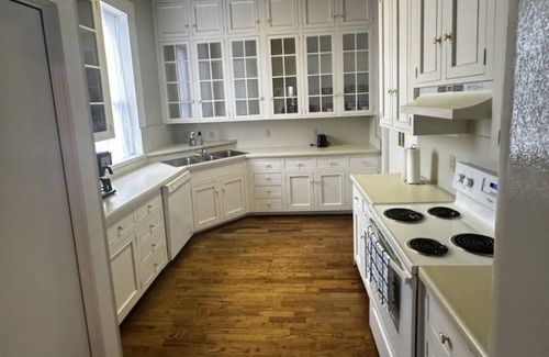 Hondo Apartment | Located in historic downtown with easy access to many local attractions.