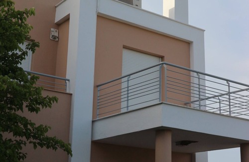 Paliouri Villa | Located in Kanistro 70meters from the Sea in a quite area weith a nice garden