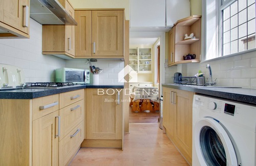 Frinton-on-Sea House | Located in one of the popular Frinton Avenues within walking distance of shops, cafes and beaches